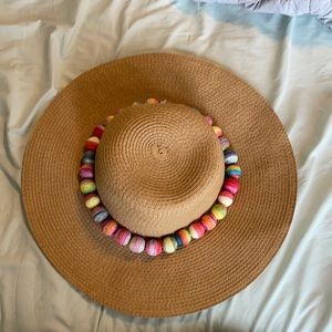 Dark tan straw hat